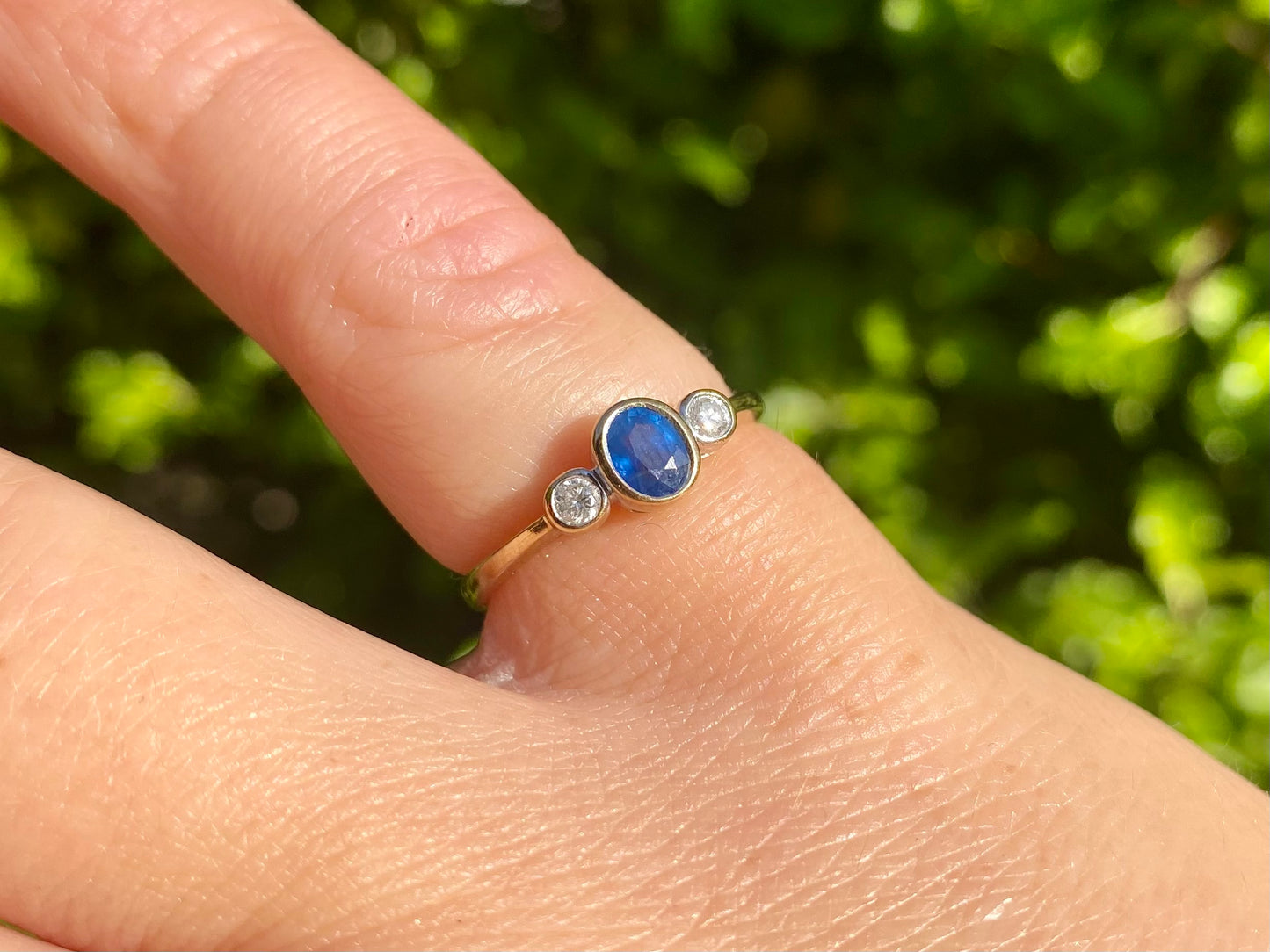 9ct Gold Sapphire & Diamond Ring