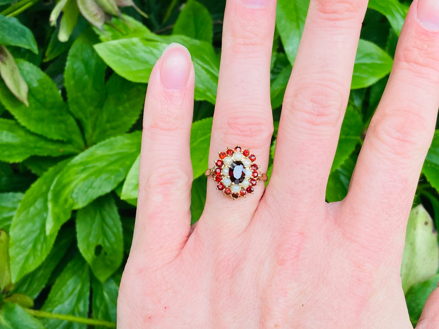 Vintage 9ct Gold Garnet & Pearl Ring