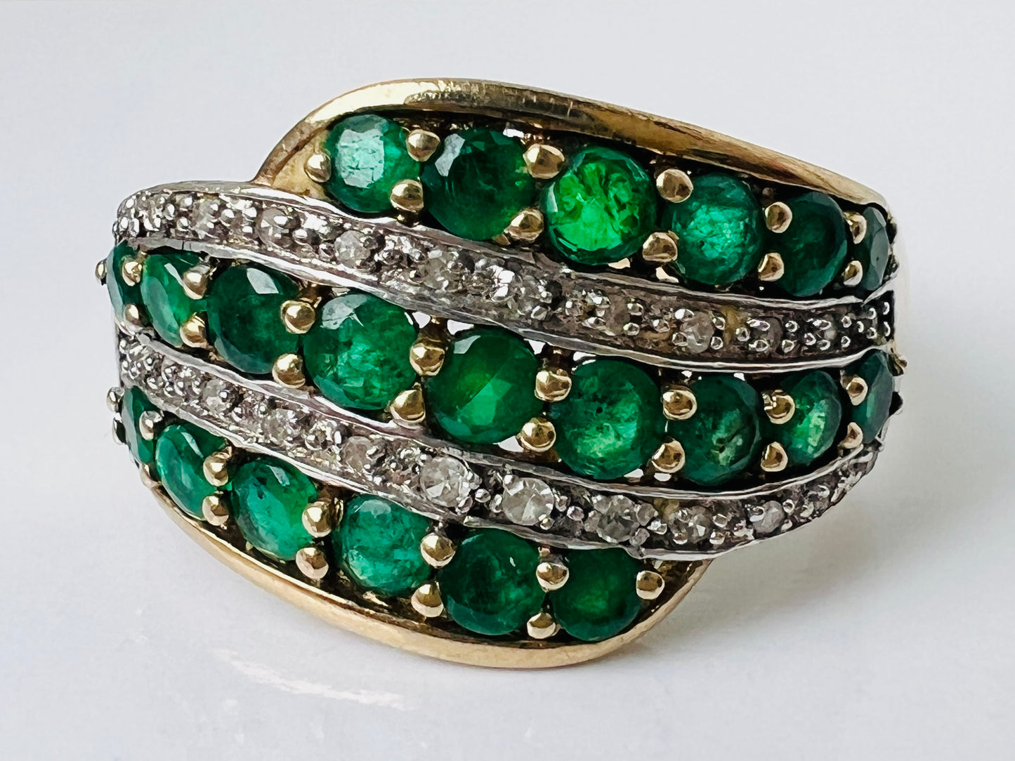 9ct Gold Emerald & Diamond Ring