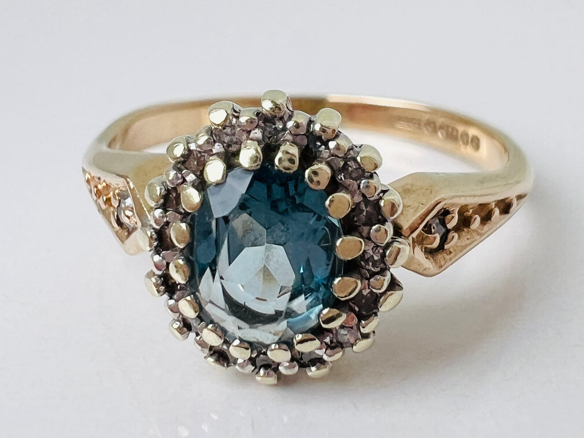 Vintage 9ct Gold Topaz & Diamond Ring