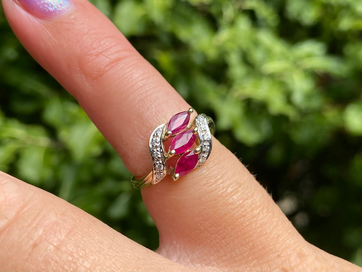 9ct Gold Ruby & Diamond Ring