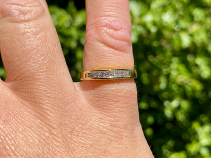 18ct Gold Nine-Stone 0.30ct Diamond Ring