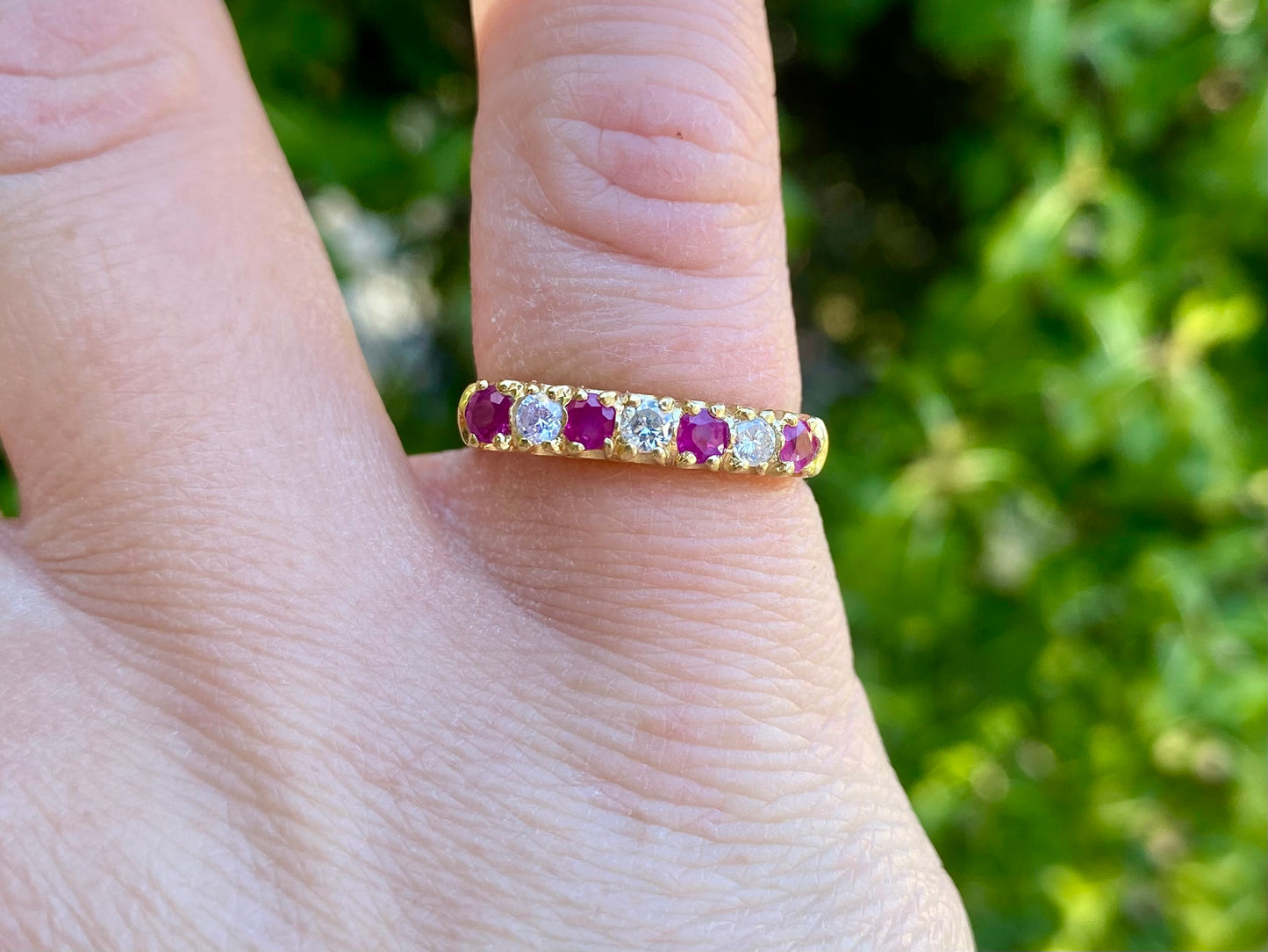 Vintage 18ct Gold Ruby & Diamond Ring