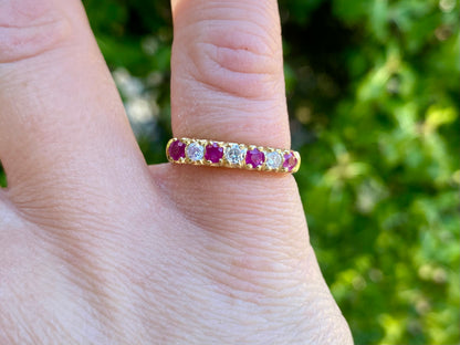 Vintage 18ct Gold Ruby & Diamond Ring