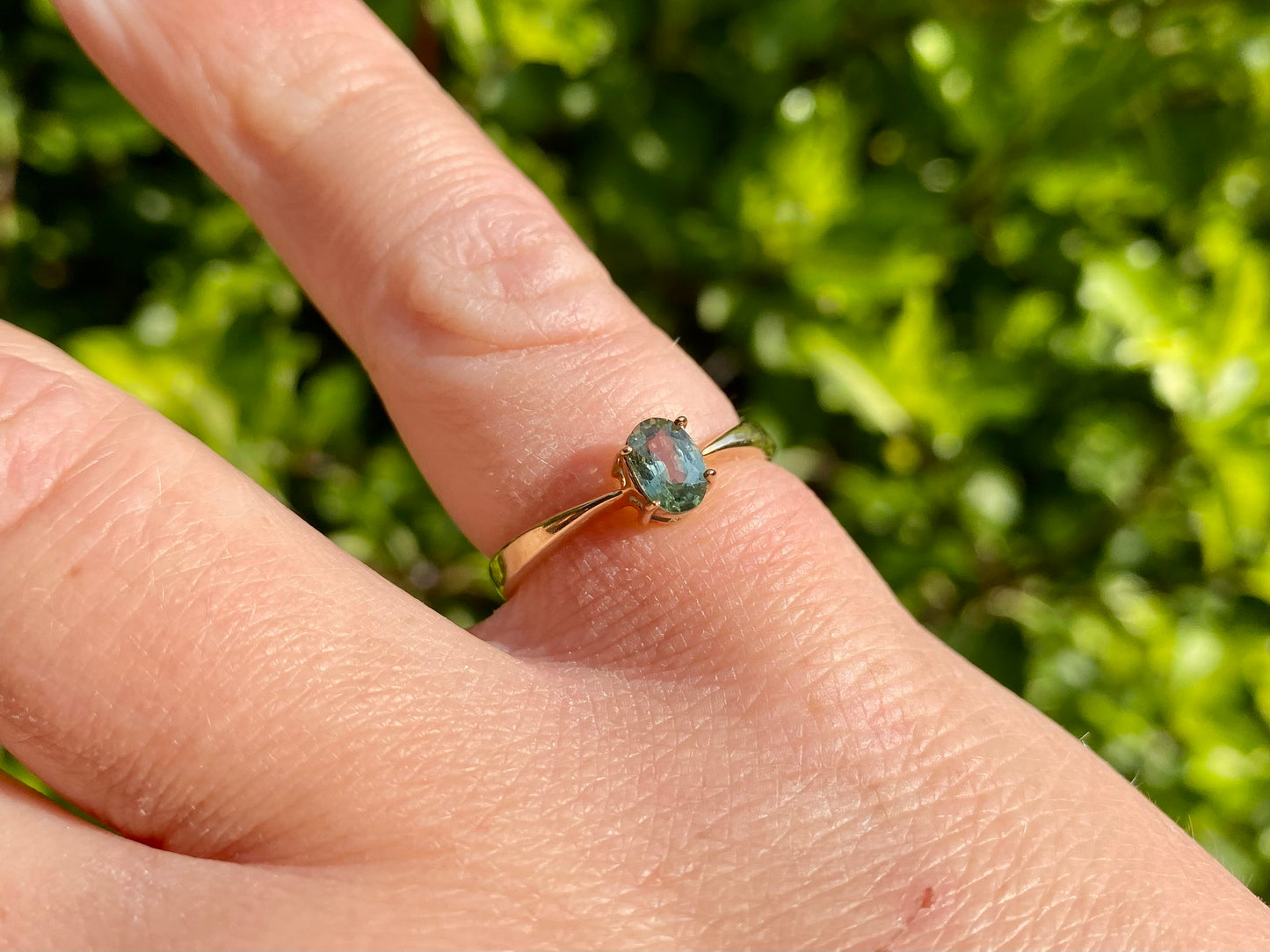 9ct Gold Green Sapphire Ring