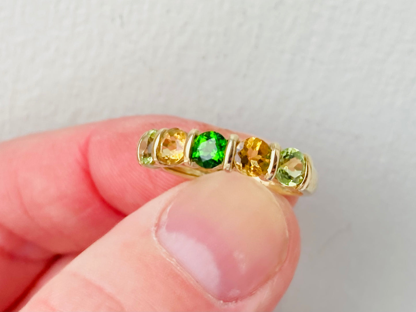 9ct Gold Peridot Ring