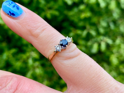 Vintage 9ct Gold Sapphire & Diamond Ring