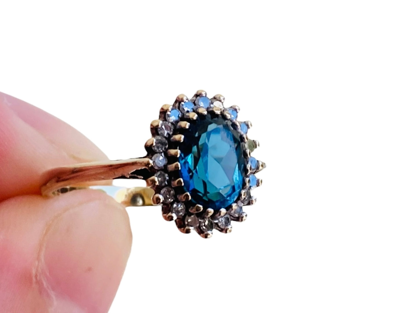 9ct Gold Topaz & Diamond Ring