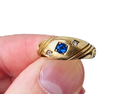 Antique 18ct Gold Sapphire & Diamond Ring