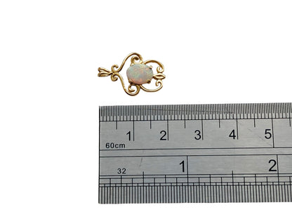 14ct Gold Opal Pendant