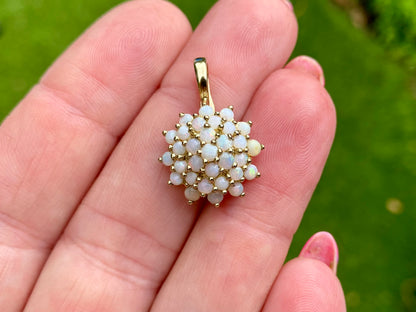 9ct Gold Opal Pendant