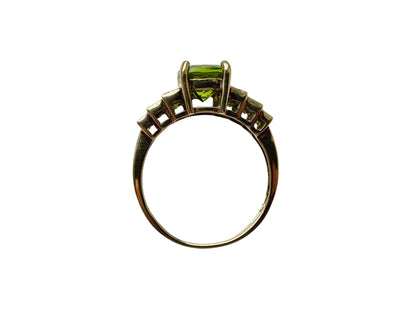 9ct Gold Peridot Ring