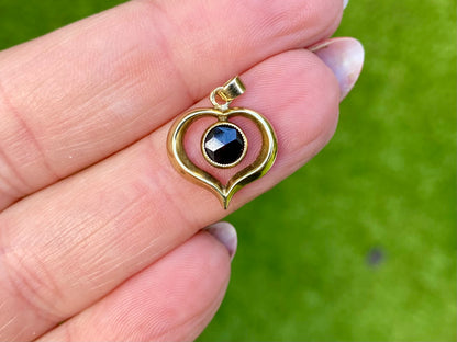 Vintage 9ct Gold Garnet Heart Pendant