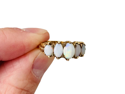 Vintage 9ct Gold Opal Ring