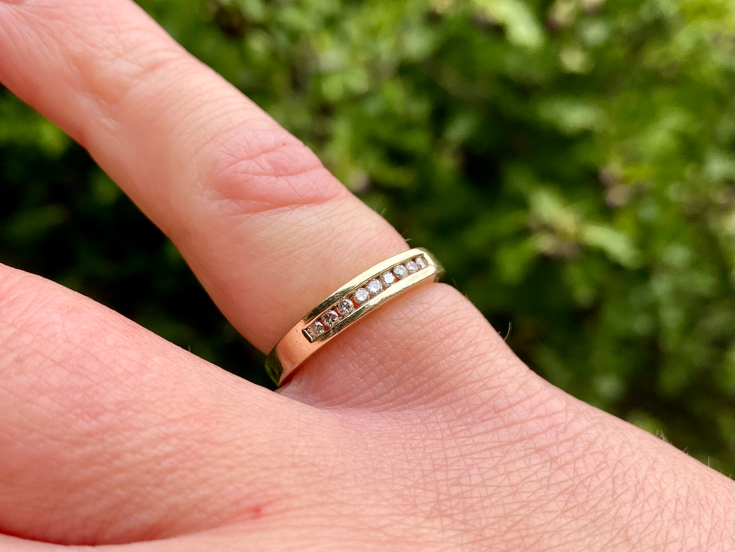 9ct Gold Nine-Stone Diamond Ring