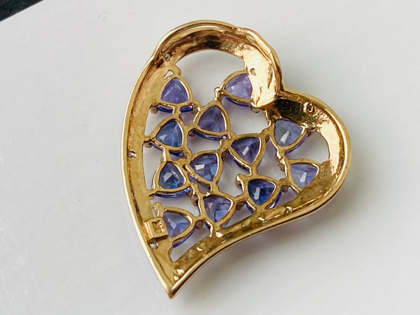 9ct Gold Tanzanite & Diamond Pendant