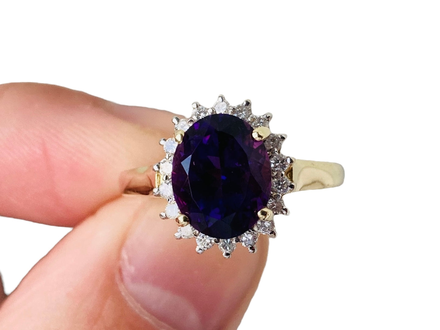 9ct Gold Amethyst & Diamond Ring