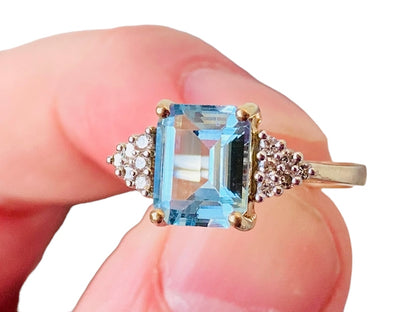 Vintage 9ct Gold Topaz & Diamond Ring