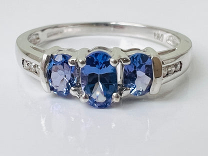 9ct Gold Tanzanite & Diamond Ring