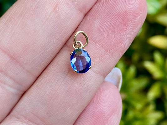 Vintage 9ct Gold Sapphire Pendant