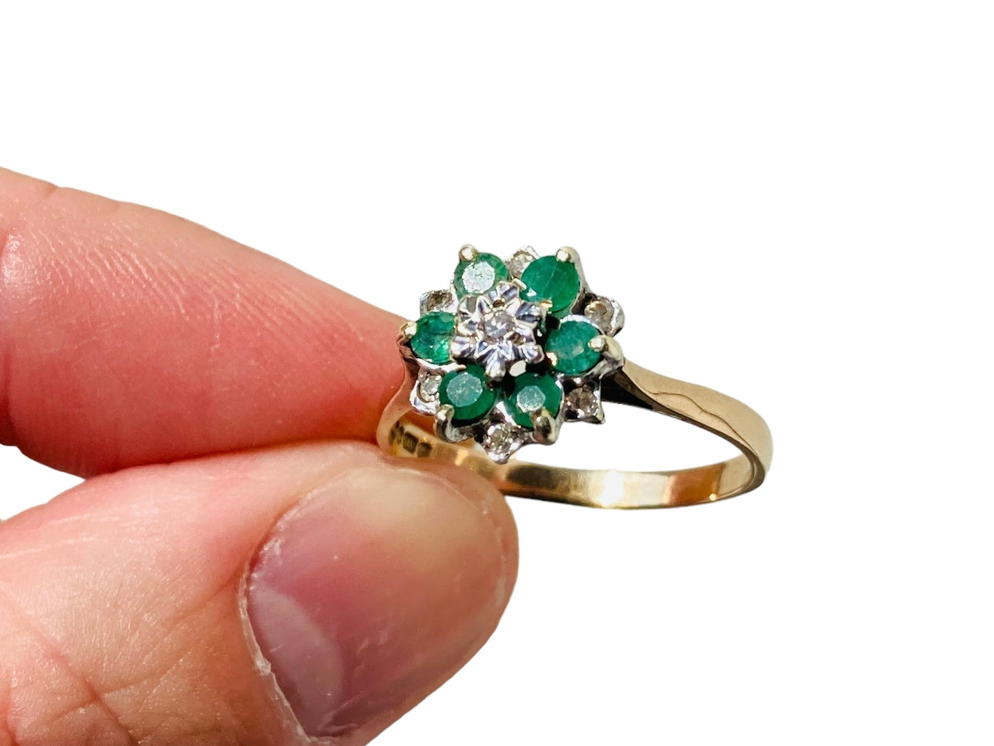 Vintage 9ct Gold Emerald & Diamond Ring