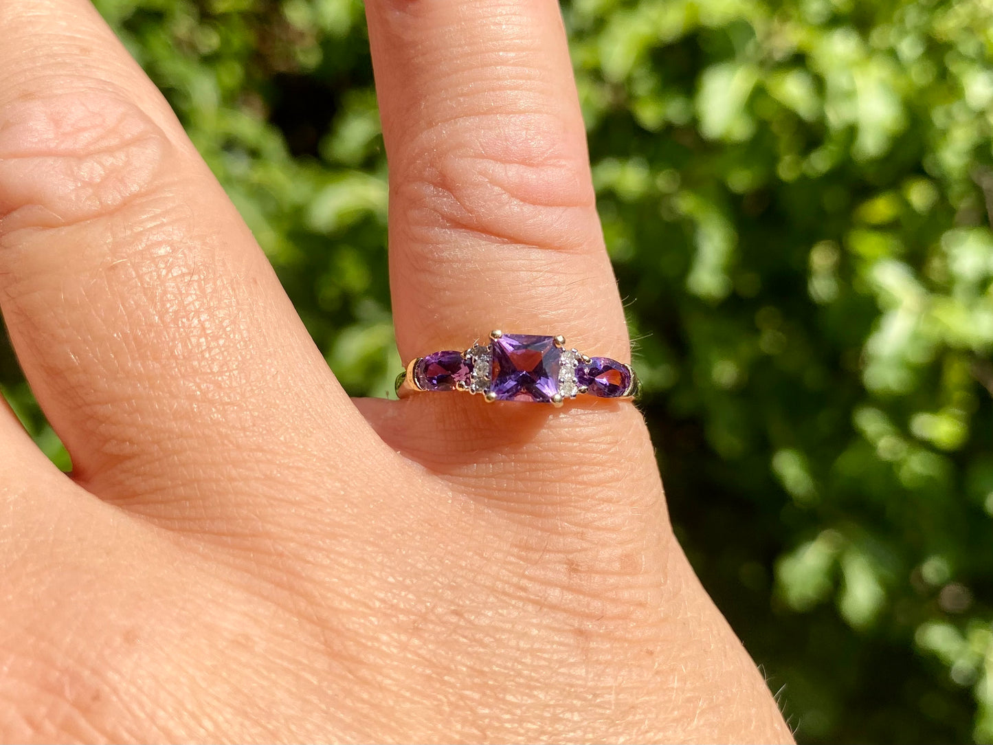 9ct Gold Amethyst & Diamond Ring