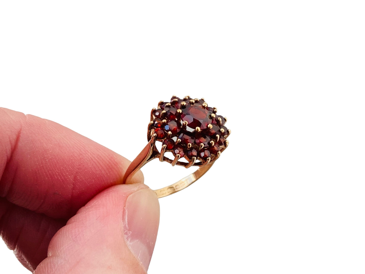 Vintage 9ct Gold Garnet Ring