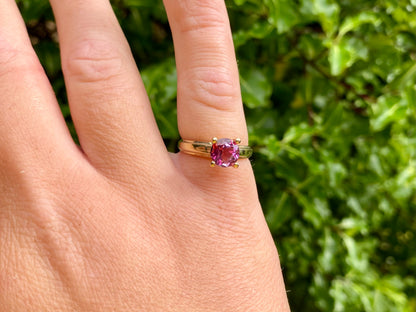 9ct Gold Pink Sapphire Ring