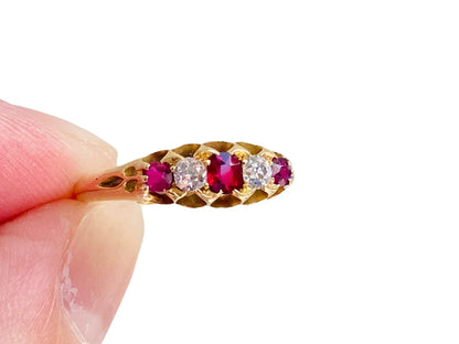 Antique 18ct Gold Ruby & Diamond Ring
