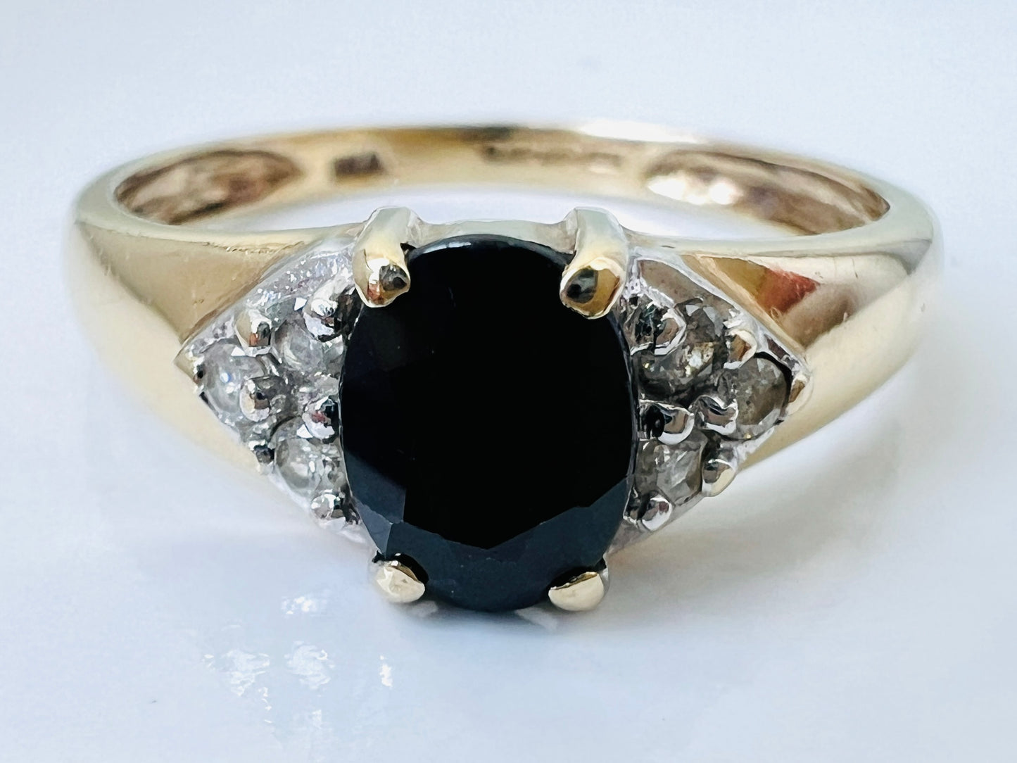 9ct Gold Sapphire & Diamond Ring