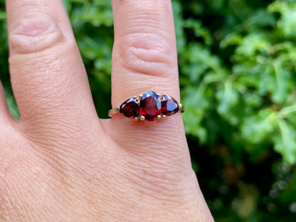 9ct Gold Garnet Ring