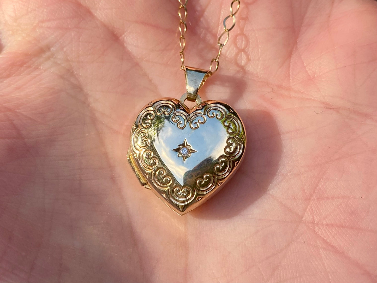 9ct Gold Locket Pendant With Necklace