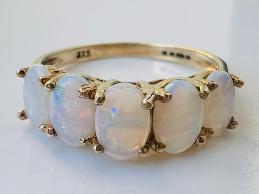 9ct Gold Opal Ring