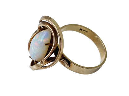 Vintage 9ct Gold Opal Ring