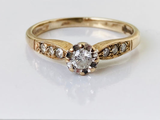 9ct Gold Diamond Ring