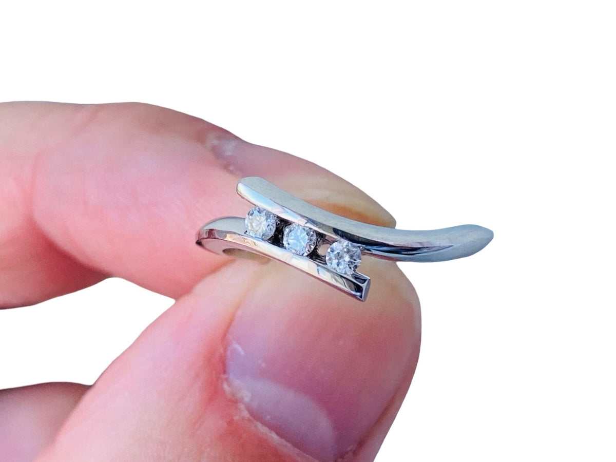 9ct Gold Diamond Ring