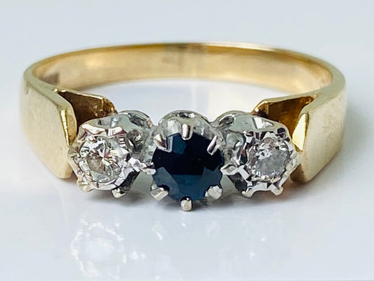 Vintage 9ct Gold Sapphire & Diamond Ring