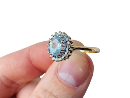 Vintage 9ct Gold Aquamarine & Diamond Ring