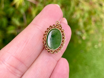 Vintage 9ct Gold Jade Pendant