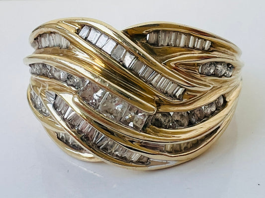 9ct Gold Diamond Ring