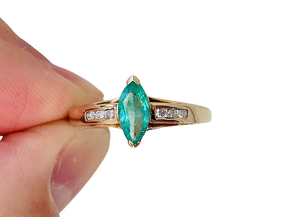 9ct Gold Emerald & Diamond Ring