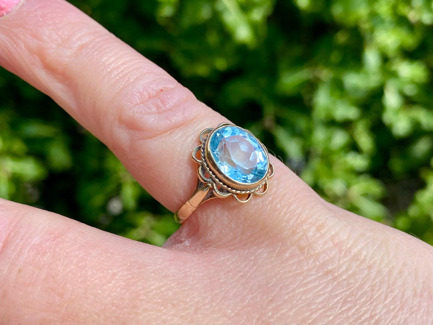 9ct Gold Topaz Ring