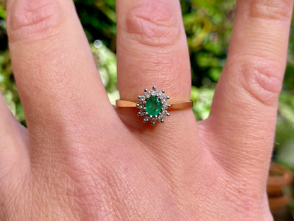 18ct Gold Emerald & Diamond Ring