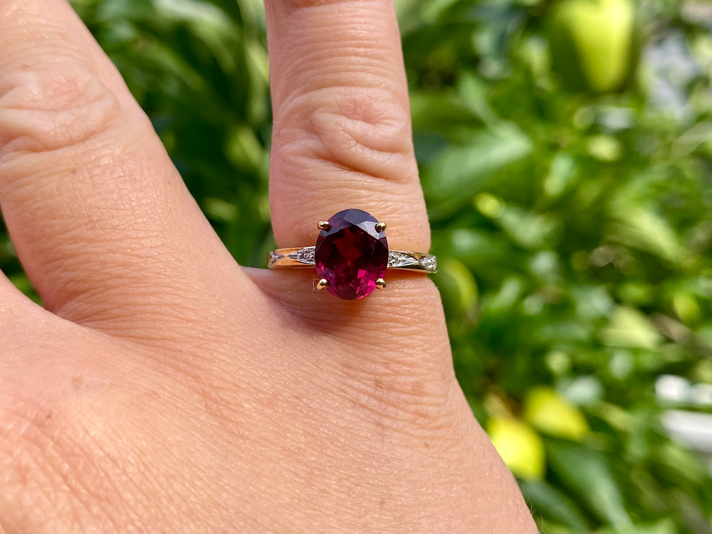 9ct Gold Rhodolite Garnet Ring