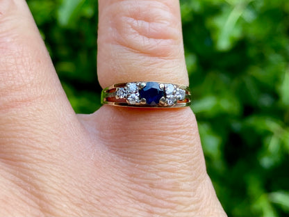 Vintage 9ct Gold Sapphire & Diamond Ring