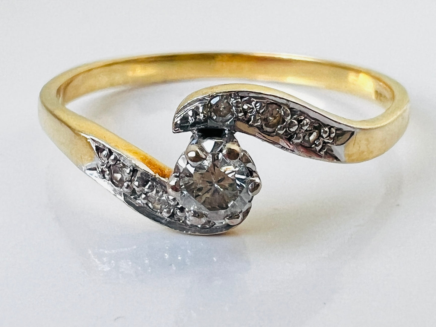 Vintage 18ct Gold Diamond Ring