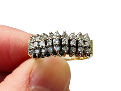 Vintage 9ct Gold Diamond Ring