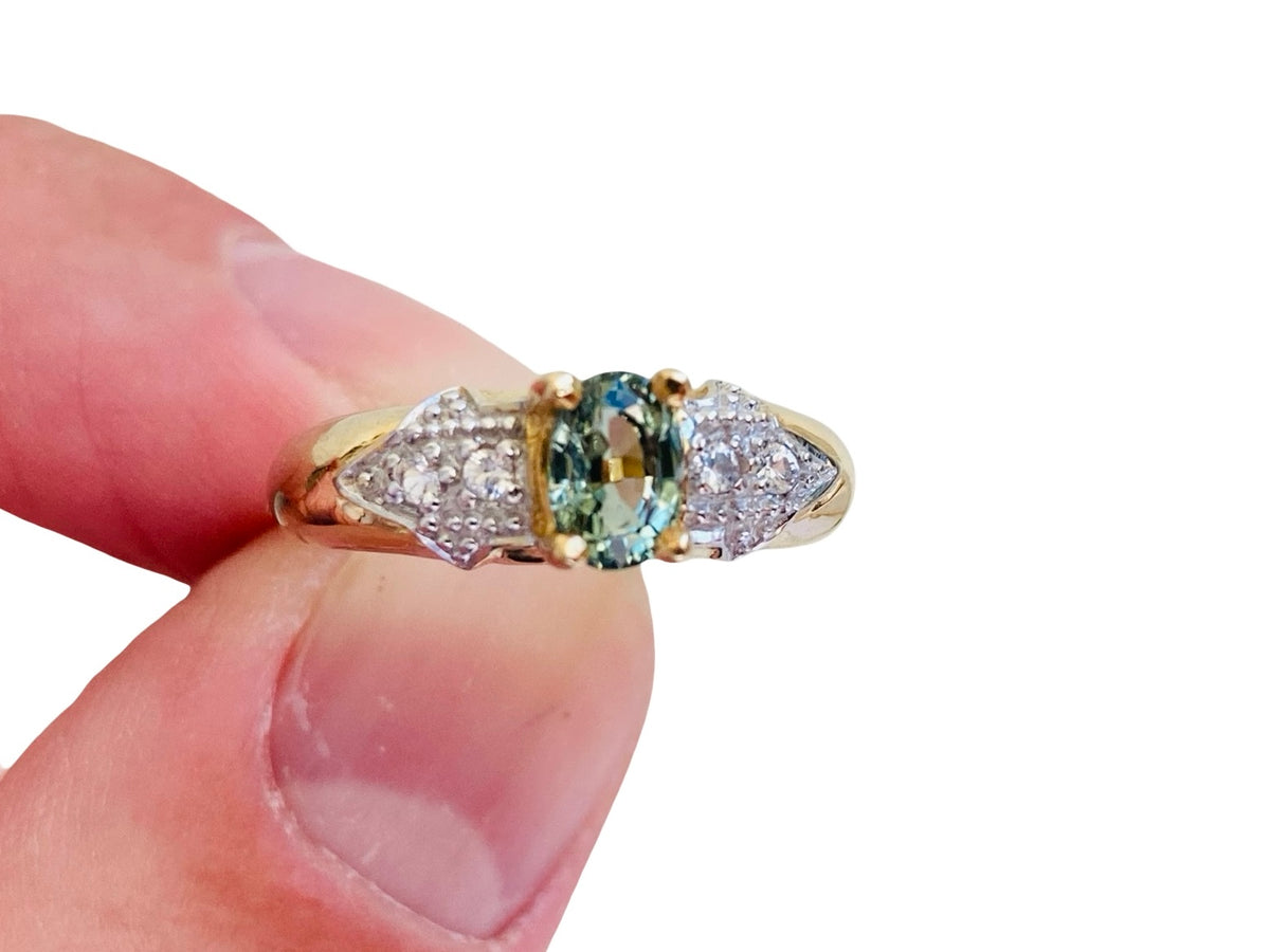 9ct Gold Green & White Sapphire Ring