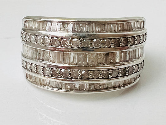 9ct Gold Diamond Ring