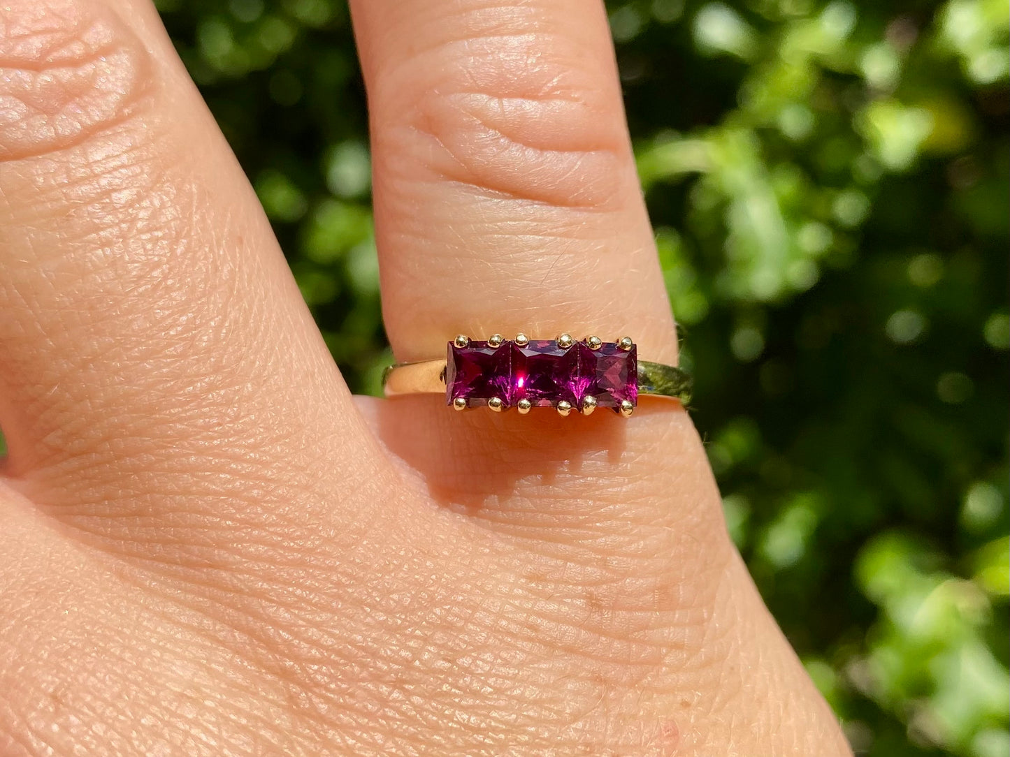 9ct Gold Rhodolite Garnet Ring